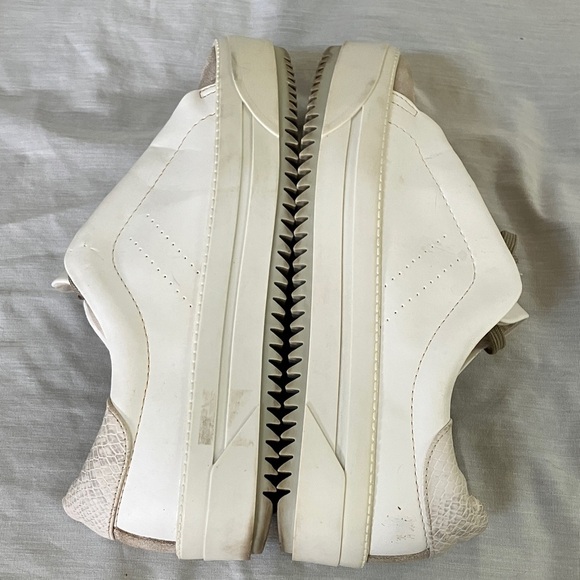 Zara size 39 Beige / White Leopard print at heel 1” high sole Textured Sneakers - Picture 15 of 16